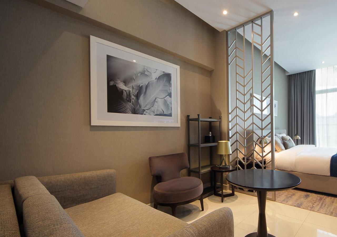 Luxury Damac W Canal View Near Burj Khalifa Apartment